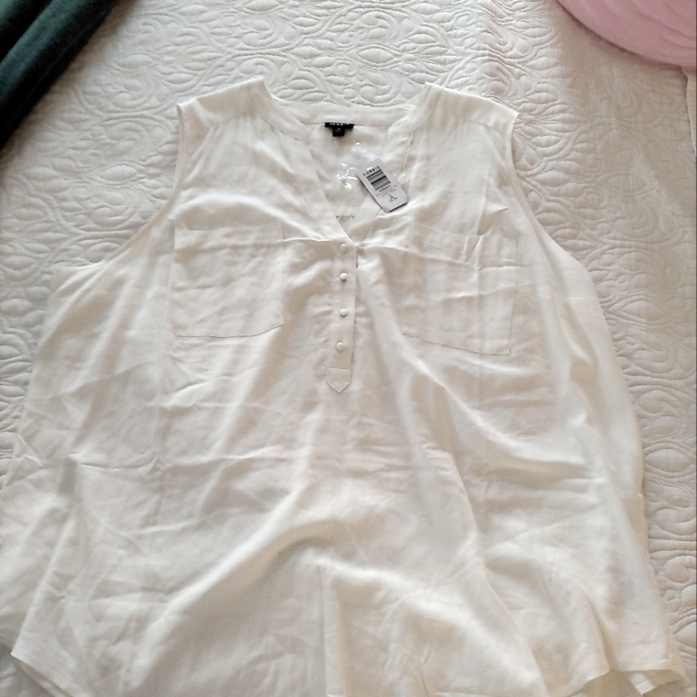NWOT Torrid top size 3